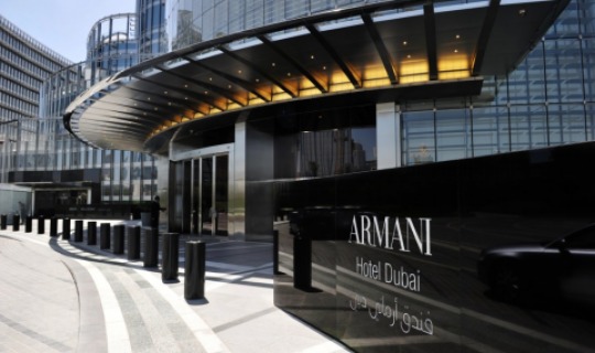 Herzlich Willkommen im Armani Hotel Dubai