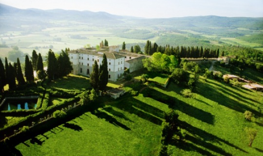 Herzlich Willkommen im Castello Di Casole