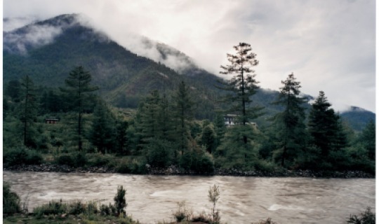 Erkundigen Sie die einzigartige Natur Bhutans