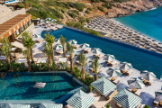 Herzlich willkommen im Daios Cove Luxury Resort & Villas