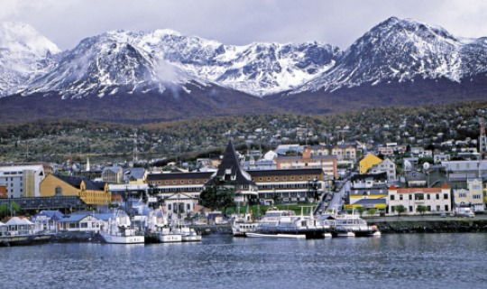 Der erste Blick auf Ushuaia