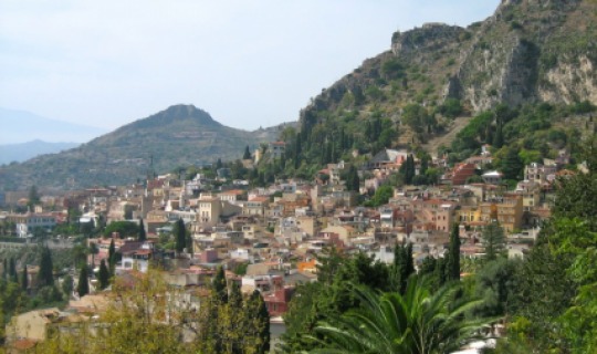 Entdecken Sie Taormina