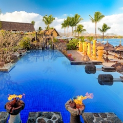 Oberoi-Mauritius-Main-Swimming-Pool.jpg