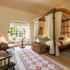 1-006-The-Oberoi-Rajvilas-Premier-Room.jpg