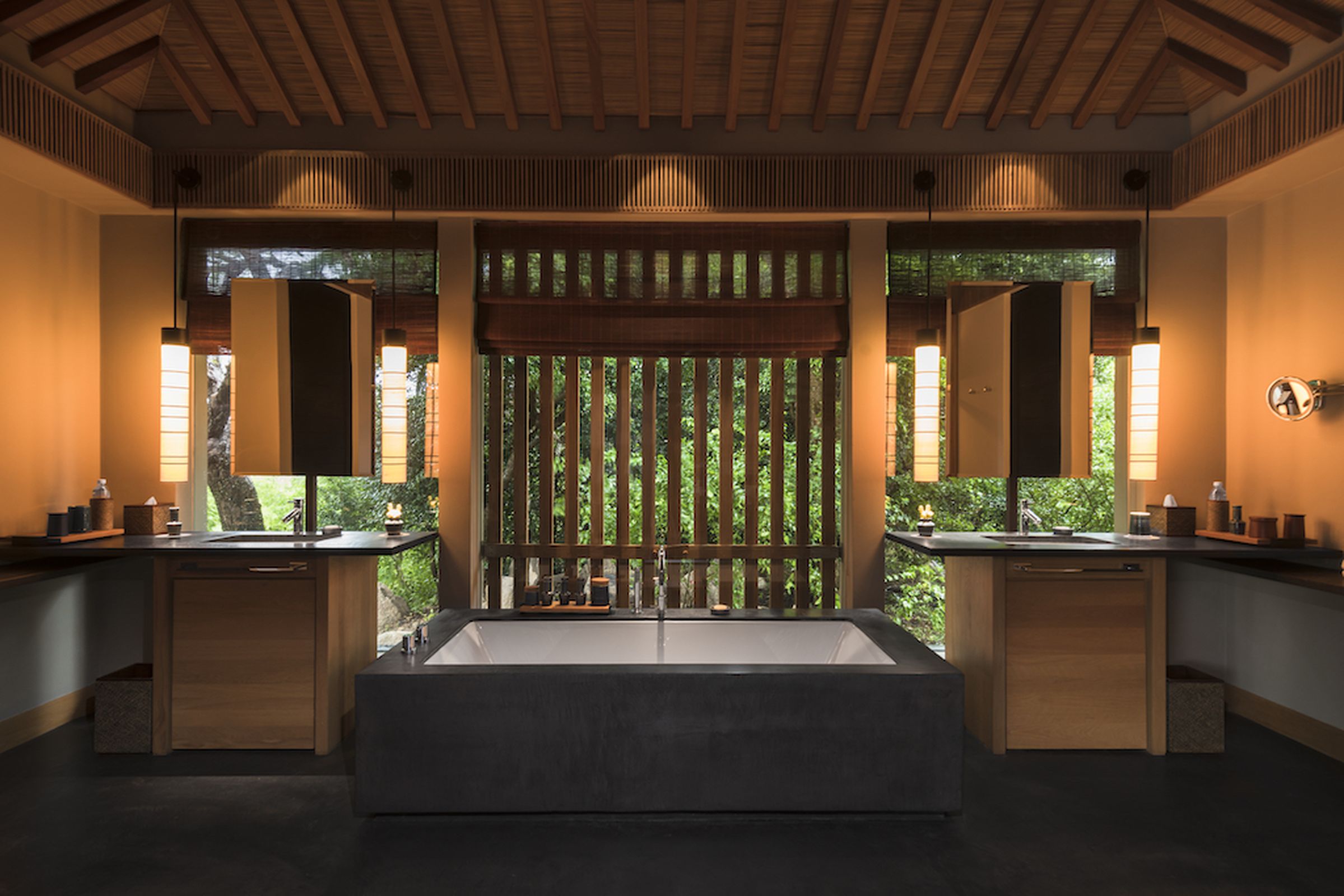 Eine Badewanne mit Aussicht lässt Träume wahr werden