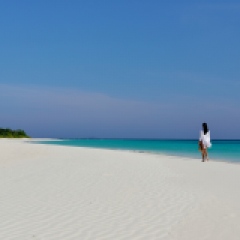 Lange Spaziergänge am endlosen Sandstrand