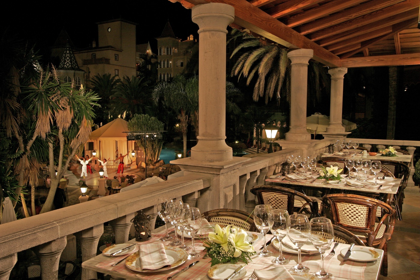 Genießen Sie die abendliche Unterhaltung