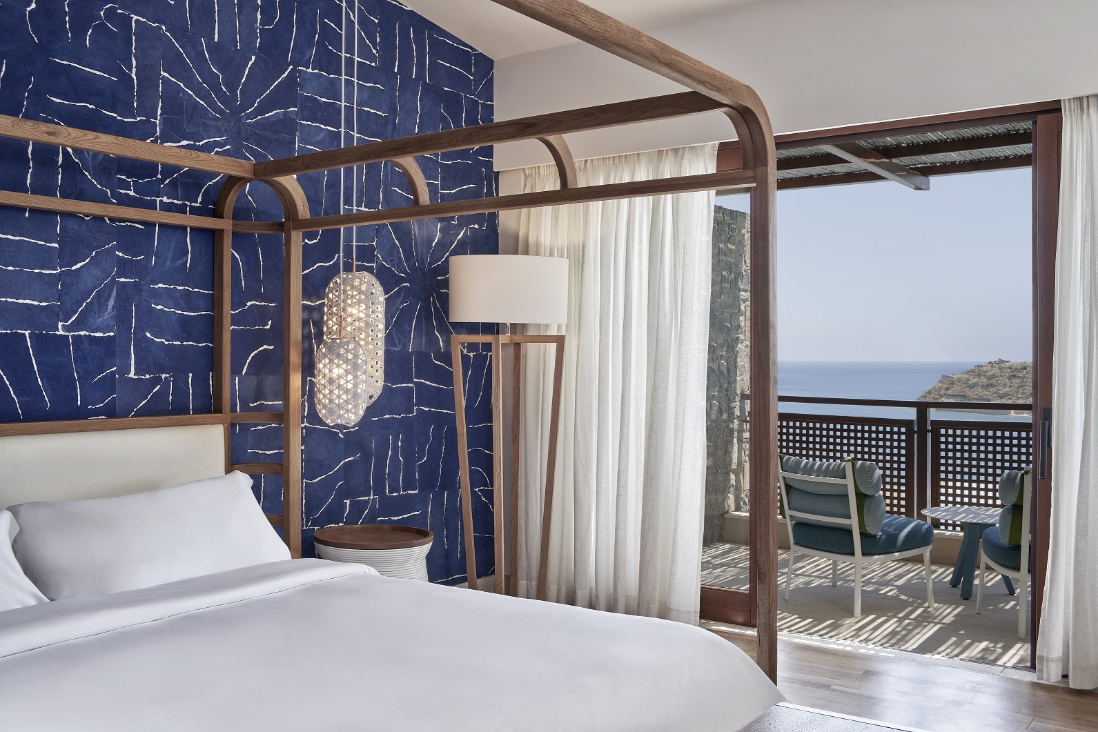 Ihre Island Luxury Suite