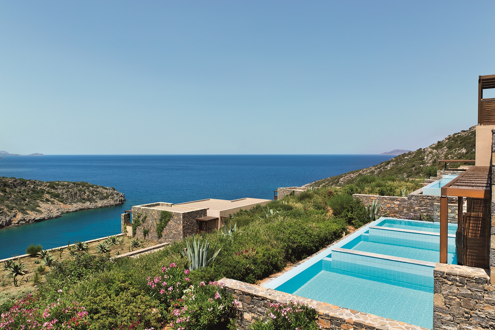 Ihr Deluxe Doppelzimmer mit eigenem Pool