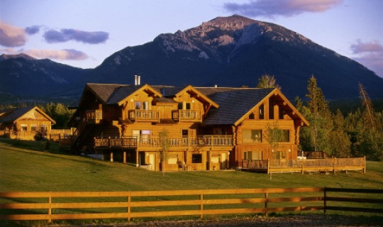 Die authentische Ranch bei Sonnenuntergang