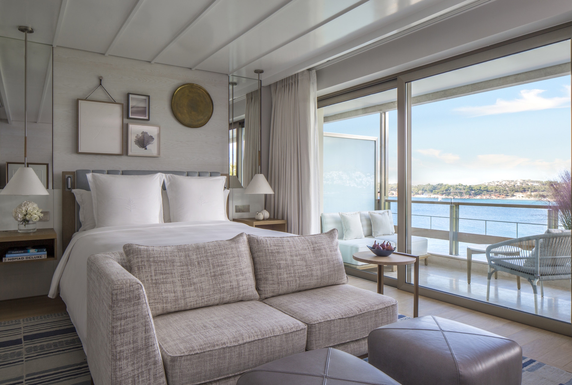 Heller moderner Stil in den Zimmern