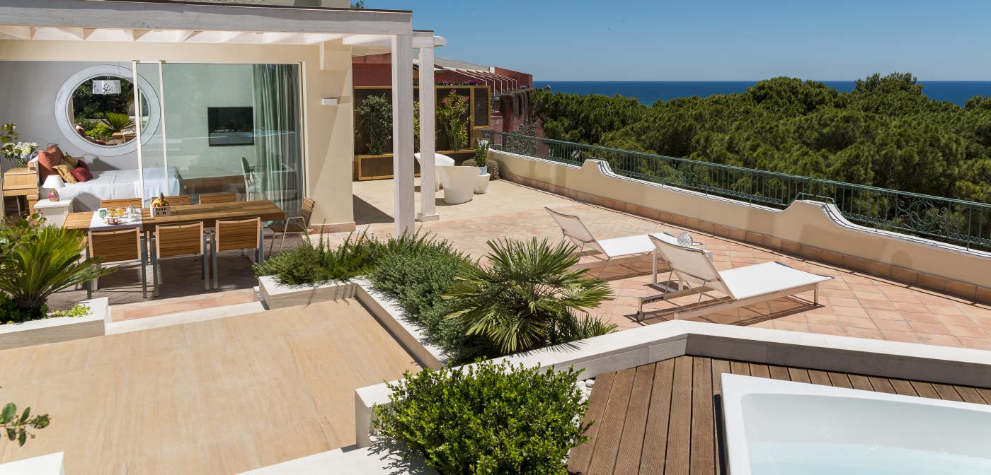 Genießen Sie die Sonne auf Ihrer privaten Terrasse von der Suite presidenziale