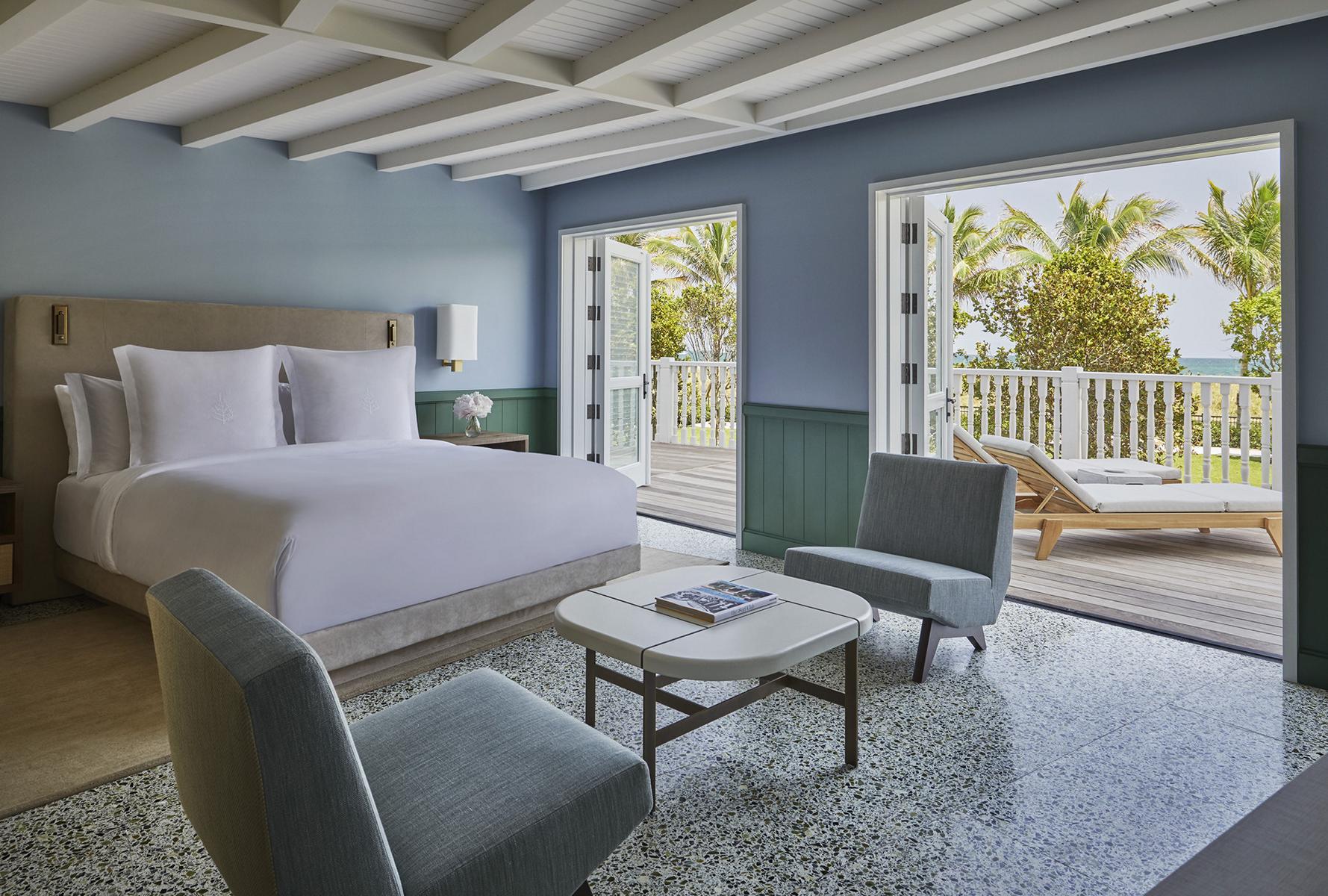 Einer der elgeanten Bungalows mit Terrasse