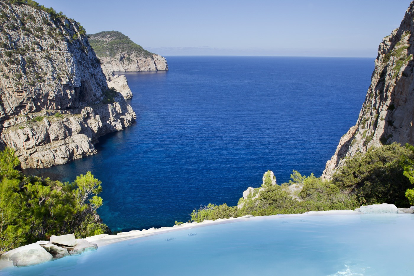 Herzlich Willkommen in Der Hacienda Na Xamena