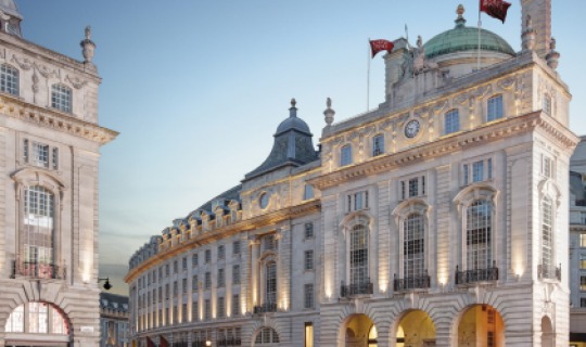 Willkommen im historischen Hotel Café Royal