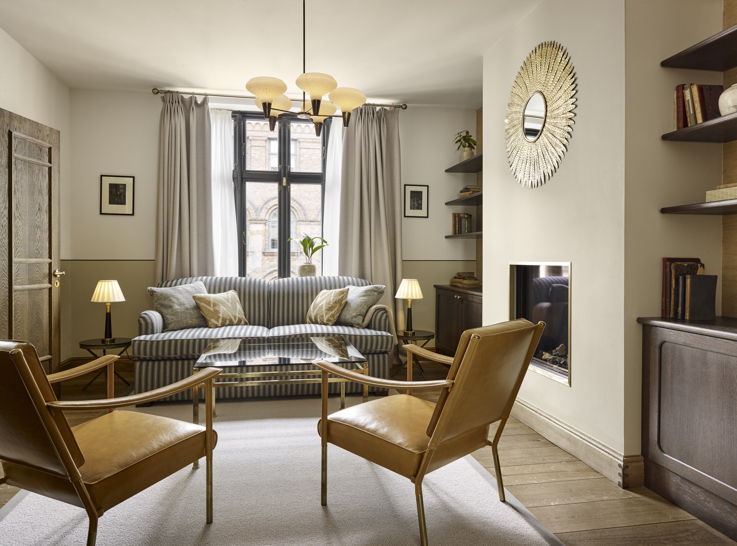 Handverlesene und speziell angefertigte Möbel