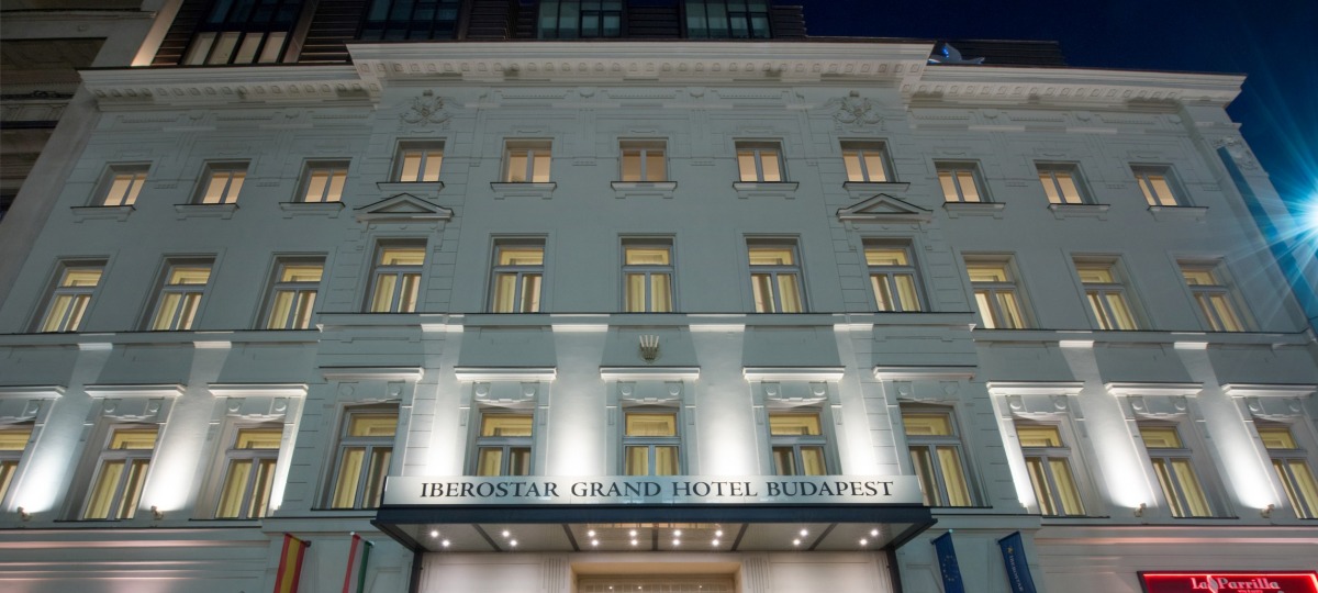 Das Iberostar Grand Budapest heißt Sie herzlich willkommen!