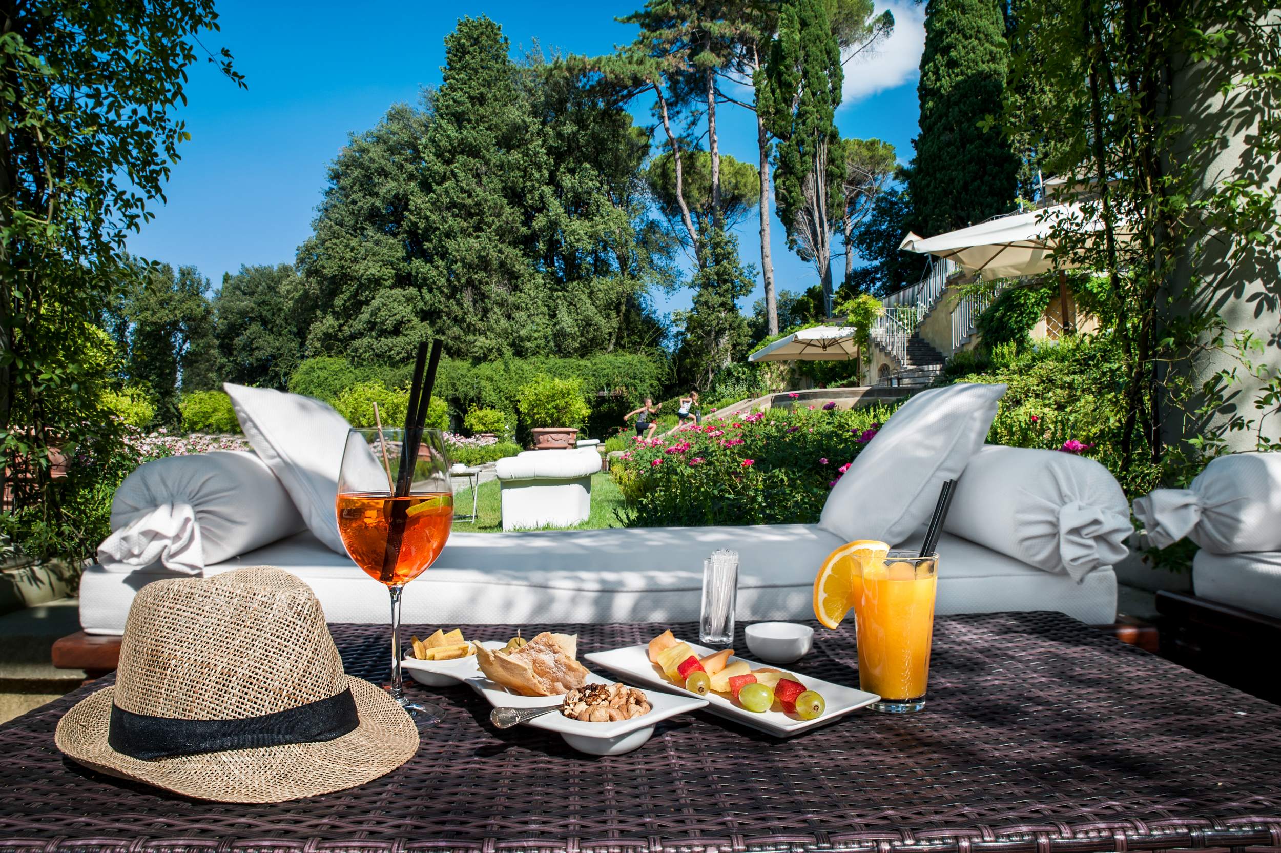 Vergessen Sie die Zeit im wunderschön angelegten Garten der detailgetreu restaurierten Villa aus dem 15. Jahrhundert