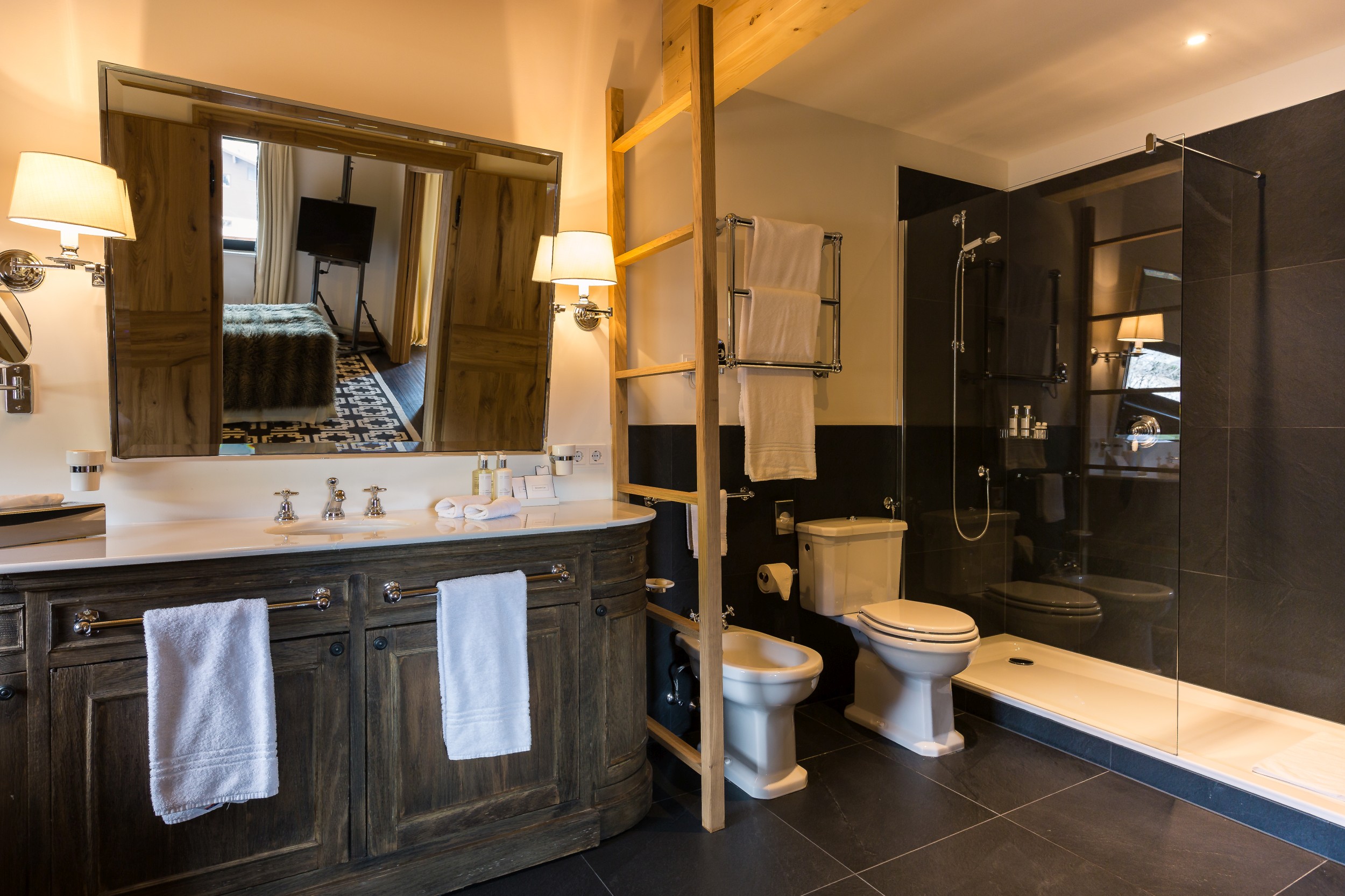 Das Badezimmer der Alpin Suite