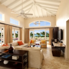 Ihre Villa erstrahlt im Sonnenlicht der Karibik