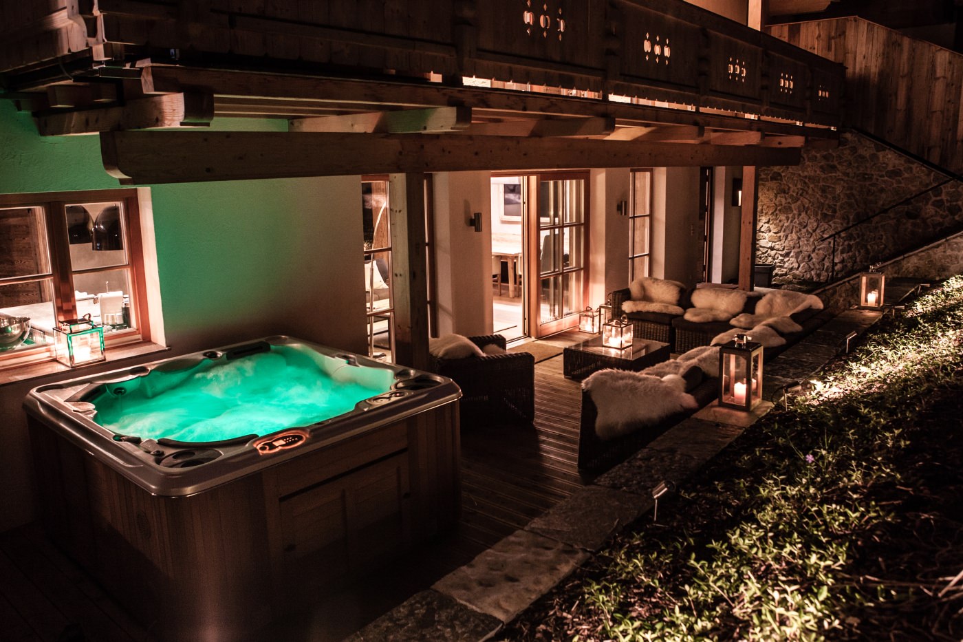 Entspannen Sie in Ihrem privaten Whirlpool 