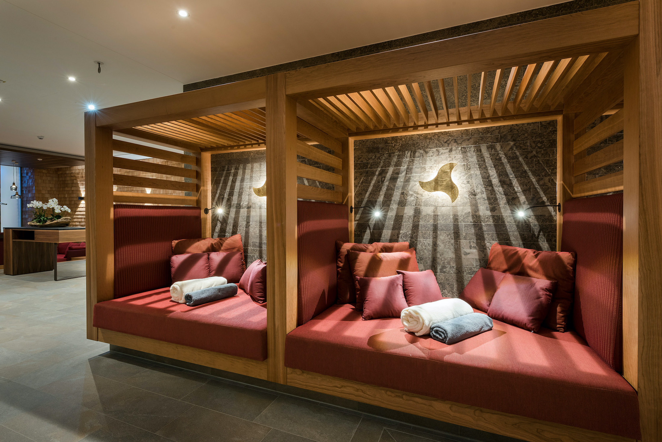 Ziehen Sie sich in eines der gemütlichen Cabanas im Spa zurück