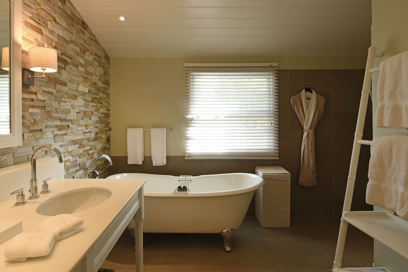 Luxuriöses Badezimmer.