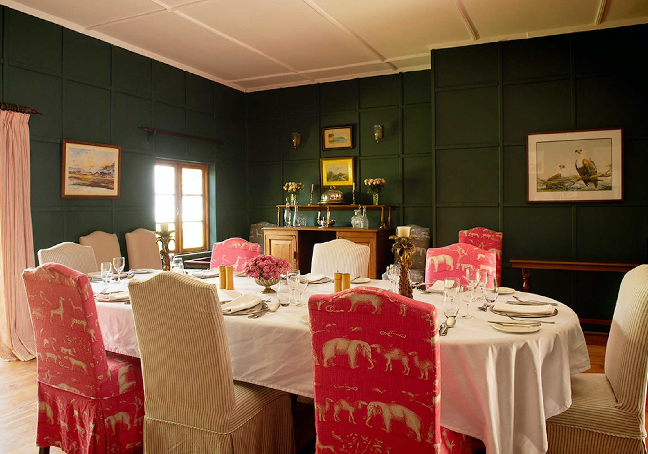 Der Speiseraum im Ambiente der früheren Siedler