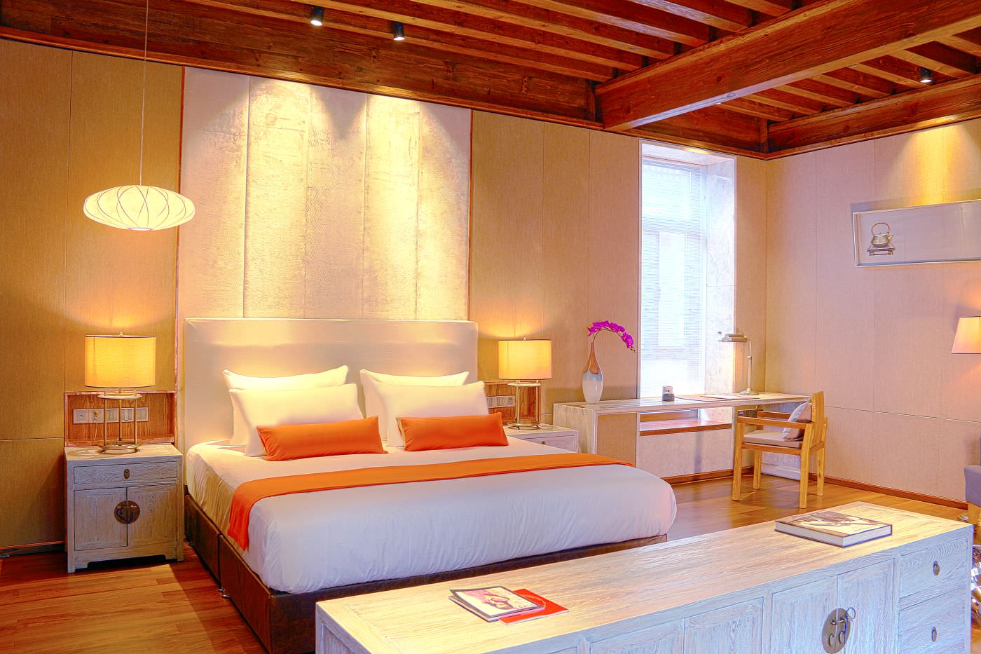 Schlichte, helle Eleganz erwartet Sie in Ihrer Suite