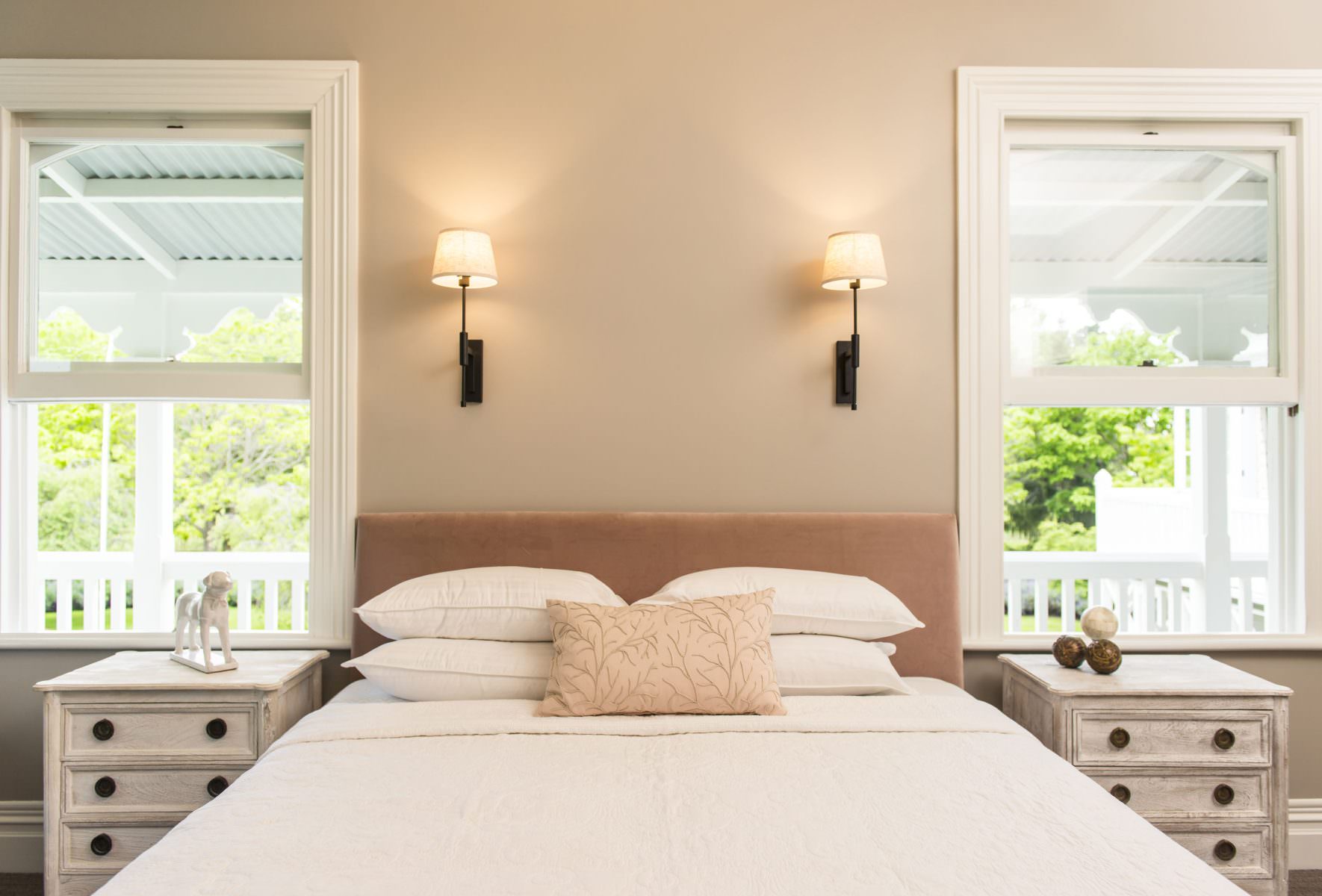 Helle Farben und eleganter Landhausstil