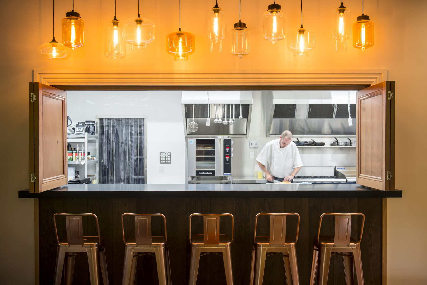 Schauen Sie den Meistern über die Finger