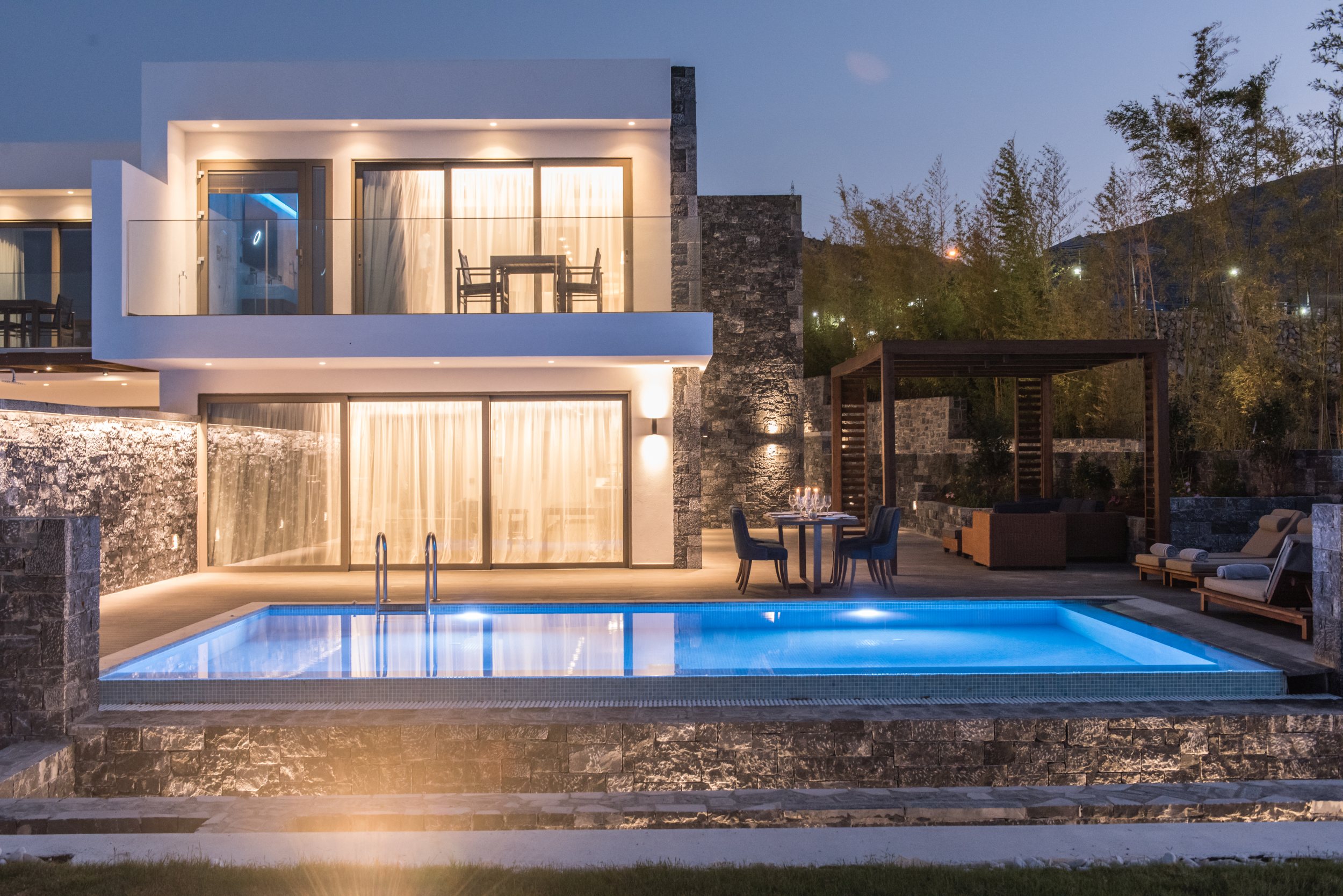 Luxuriöses Wohnen auf 3 Ebenen mit Aufzug in der Grand Royal Villa