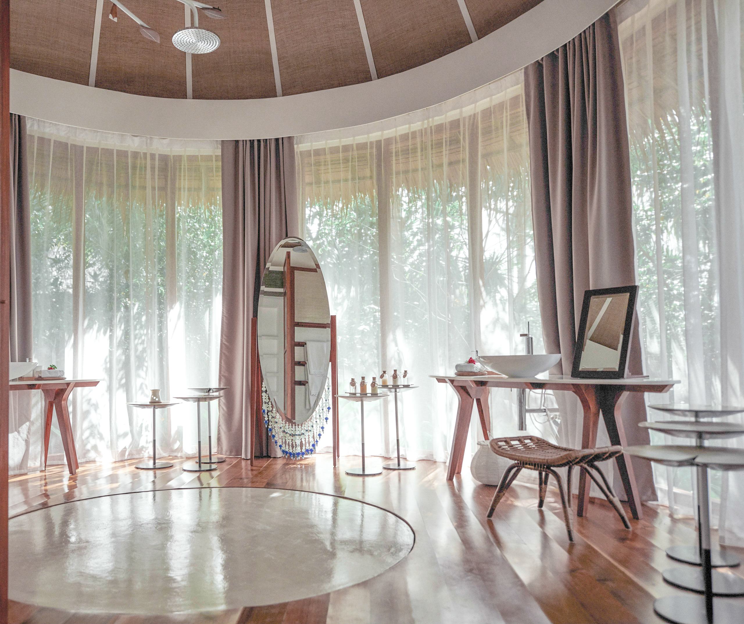 Elegant und stilsicher - das Badezimmer der Perlah Villa