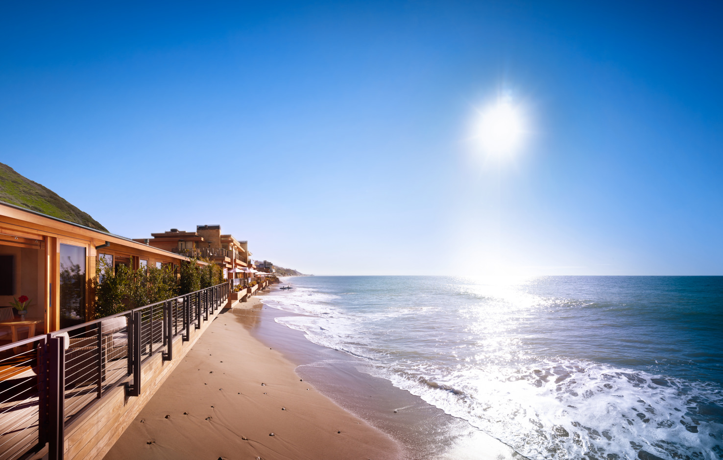 Den Strand und das Meer direkt vor der Tür