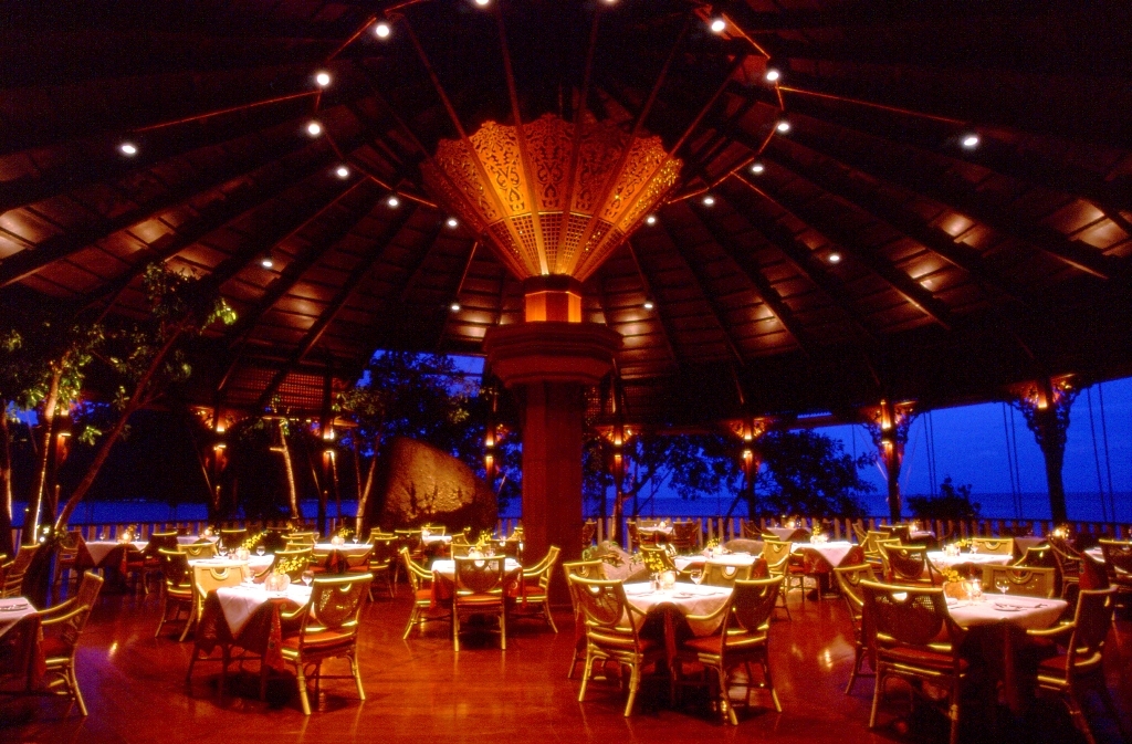 Genießen Sie ein Dinner im Restaurant