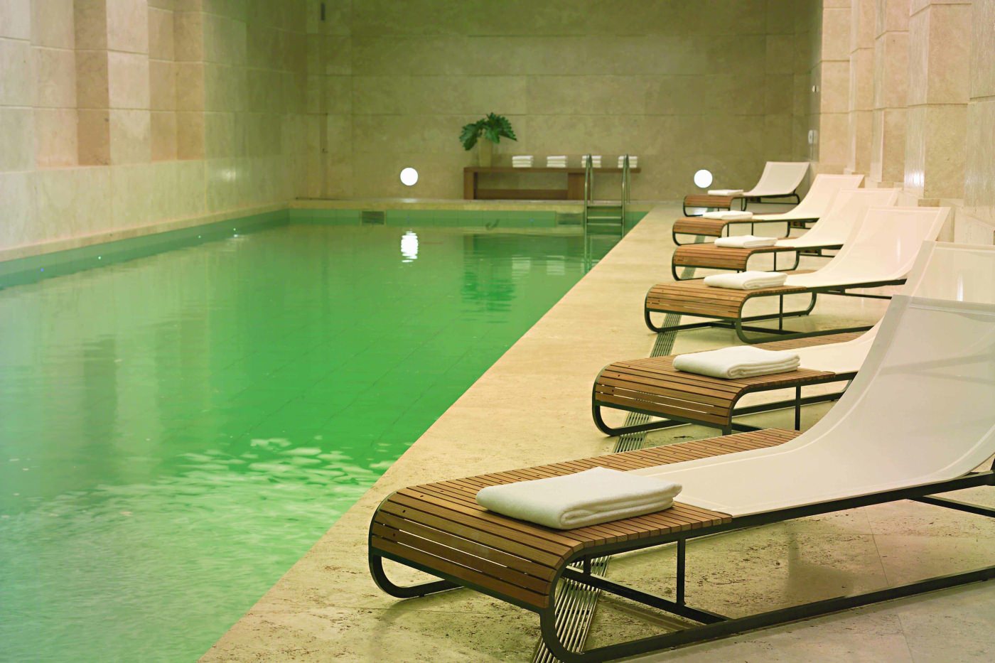 Indoor Pool Erlebnis