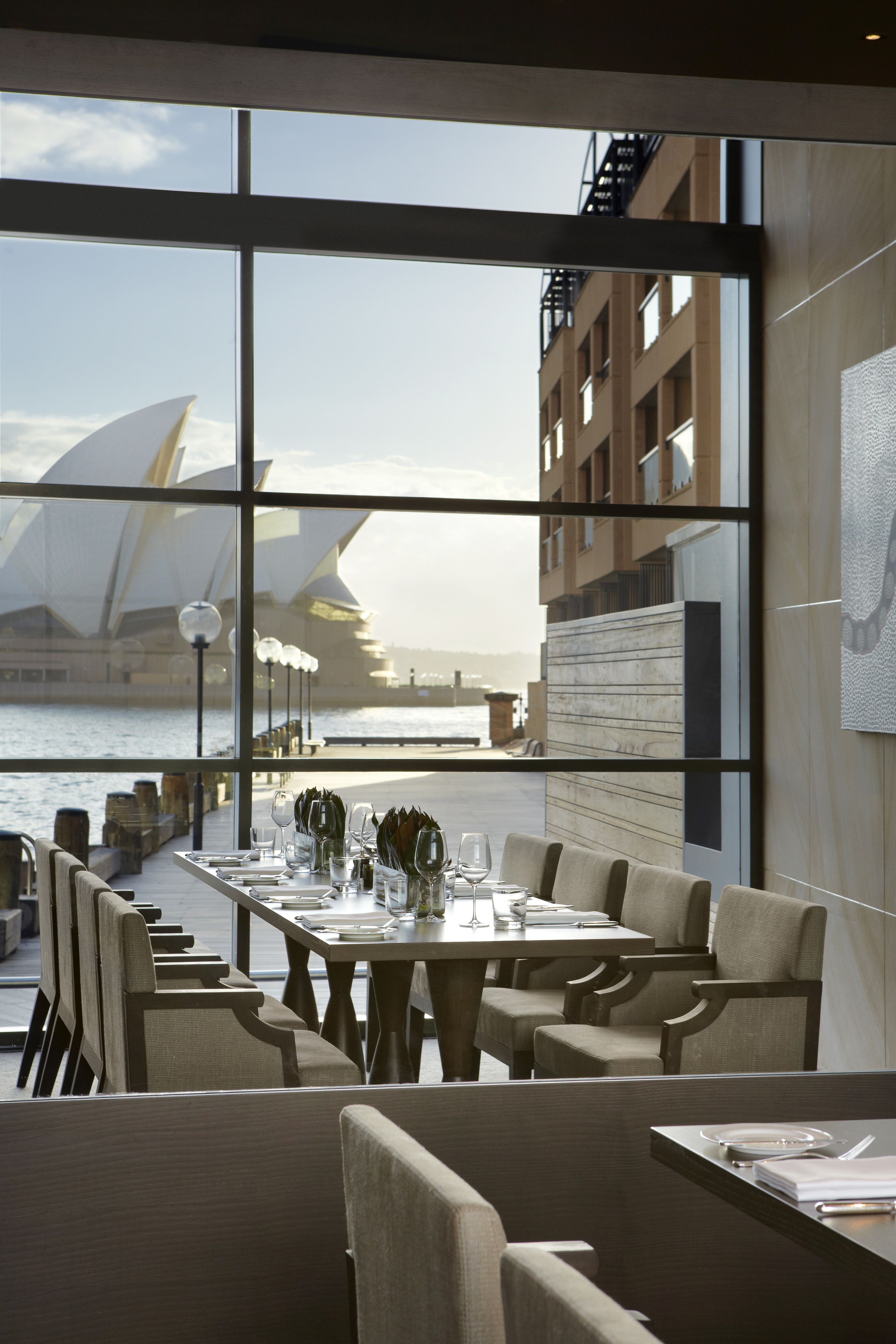 Lichtdurchflutet duch große Panoramafenster