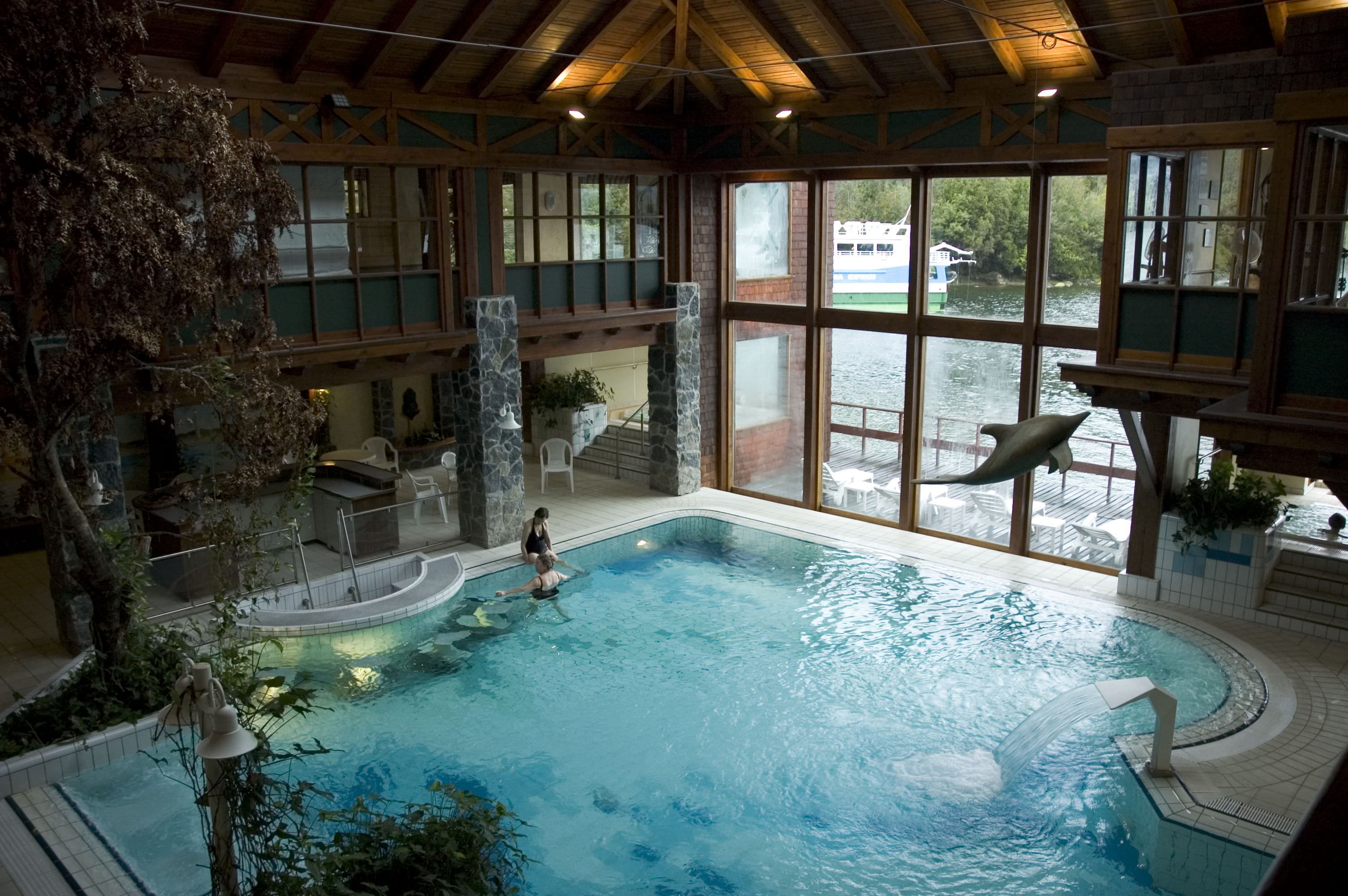 Geniessen sie den Indoorpool