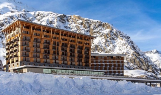 Herzlich willkommen im Radisson Blu Hotel Reussen in Andermatt