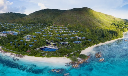Herzlich Willkommen im Raffles Seychelles