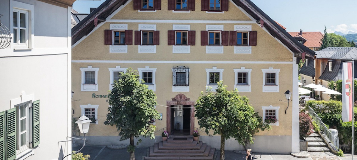 AAussenansicht-ARomantik-Hotel-GMACHL-Elixhausen-Salzburg-Kopie.jpg