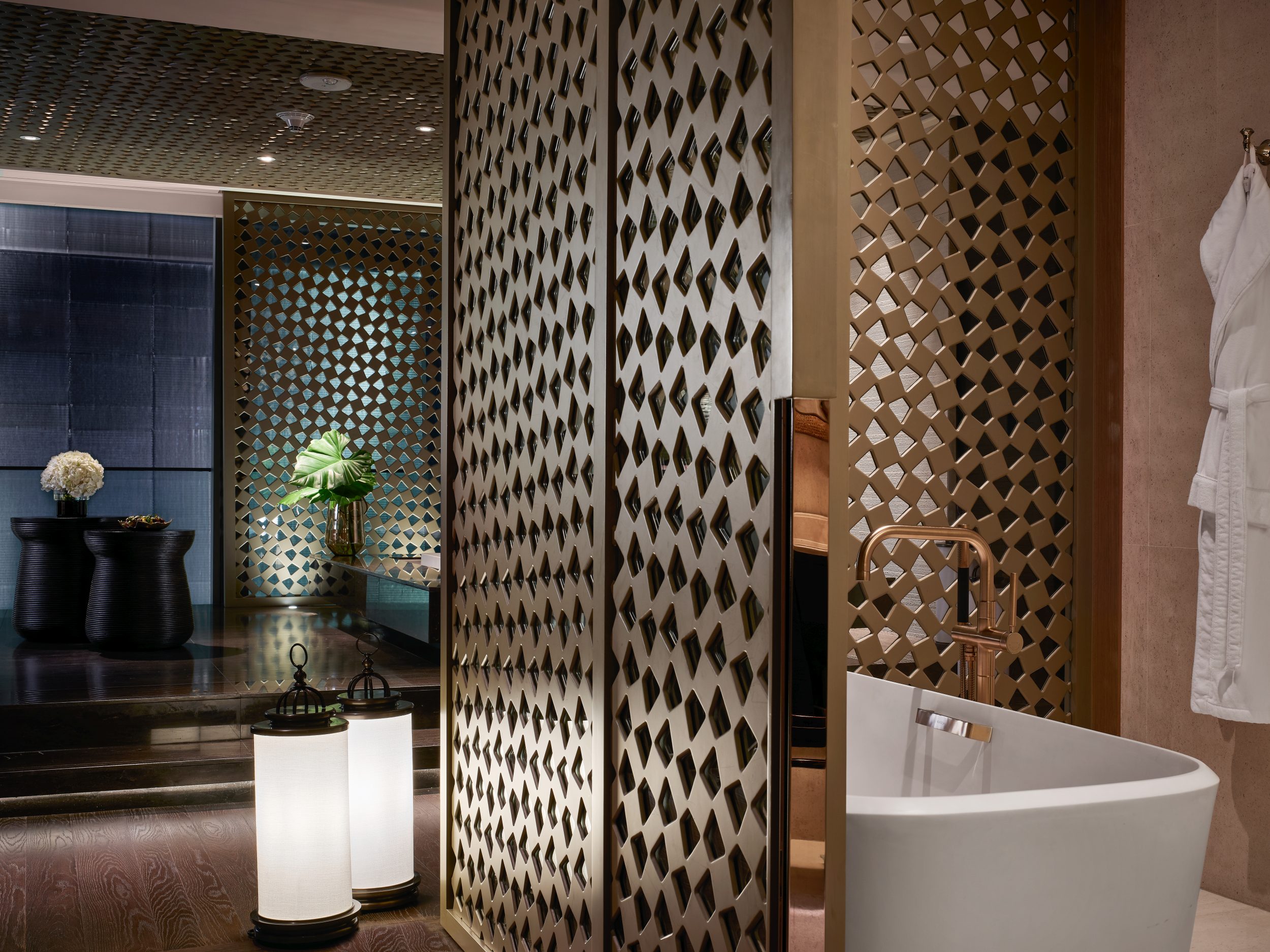 Das großzügige Badezimmer mit Wohlfühl-Atmosphäre