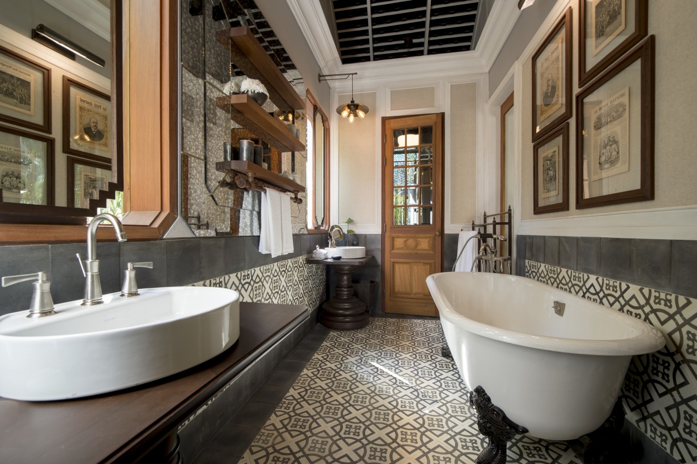 Das Badezimmer der Riverside Villa