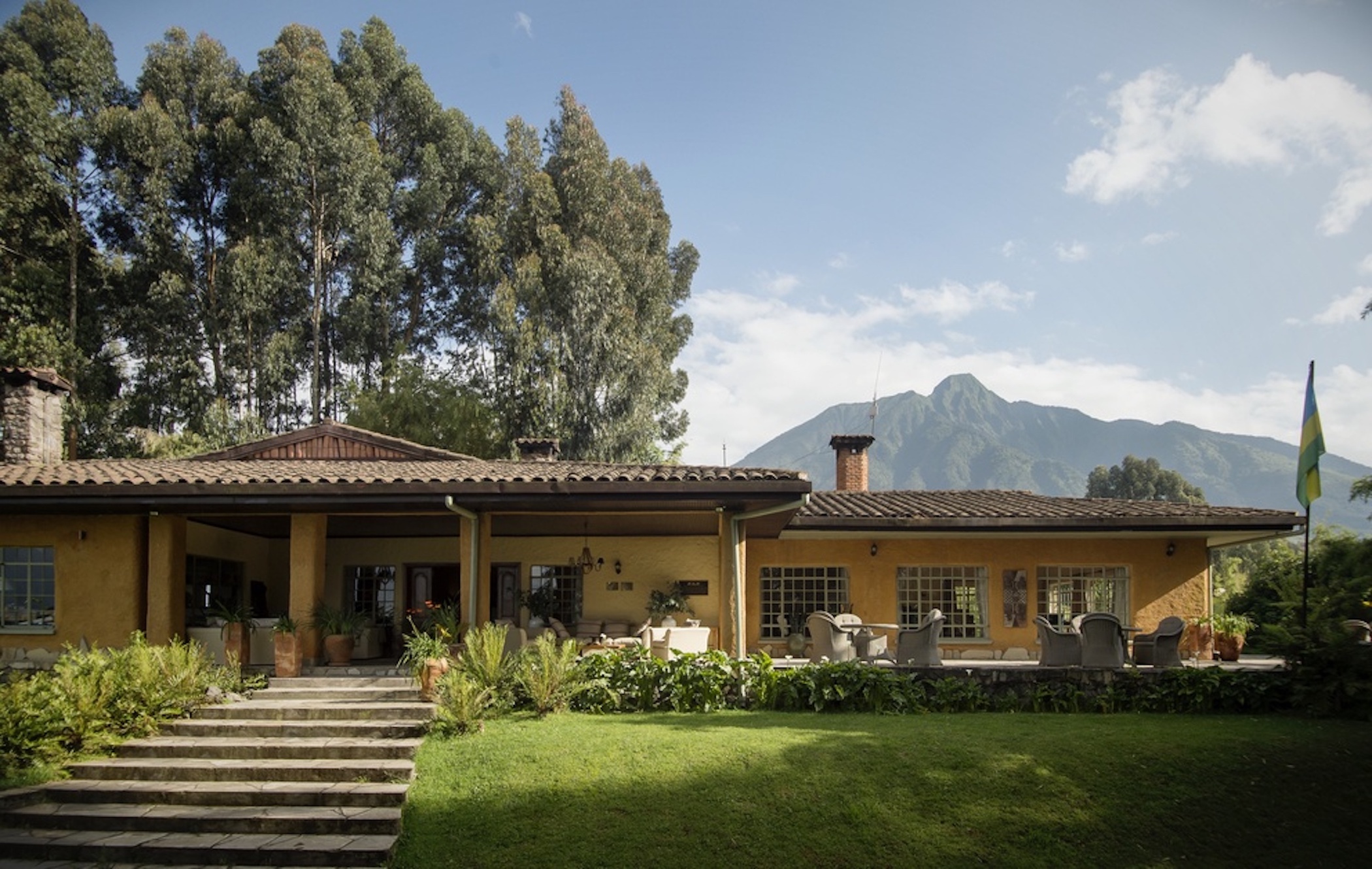 sabyinyo silverback lodge sabyinyo silverback lodge
