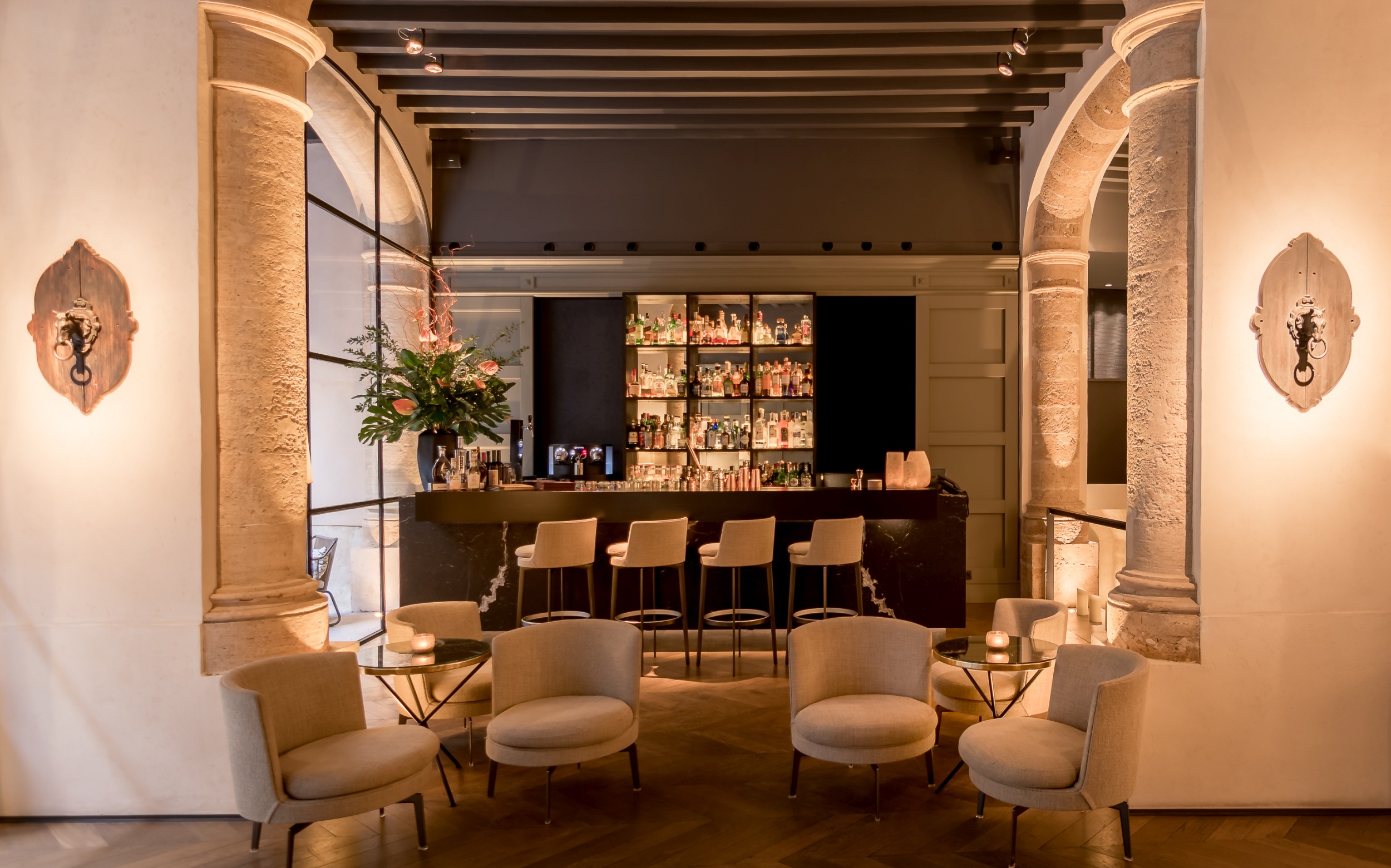 Auf einen köstlichen Drink in die Lobby Bar