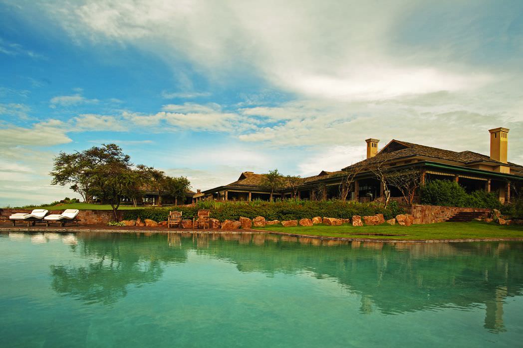 Der Pool erfrischt an heißen Tagen