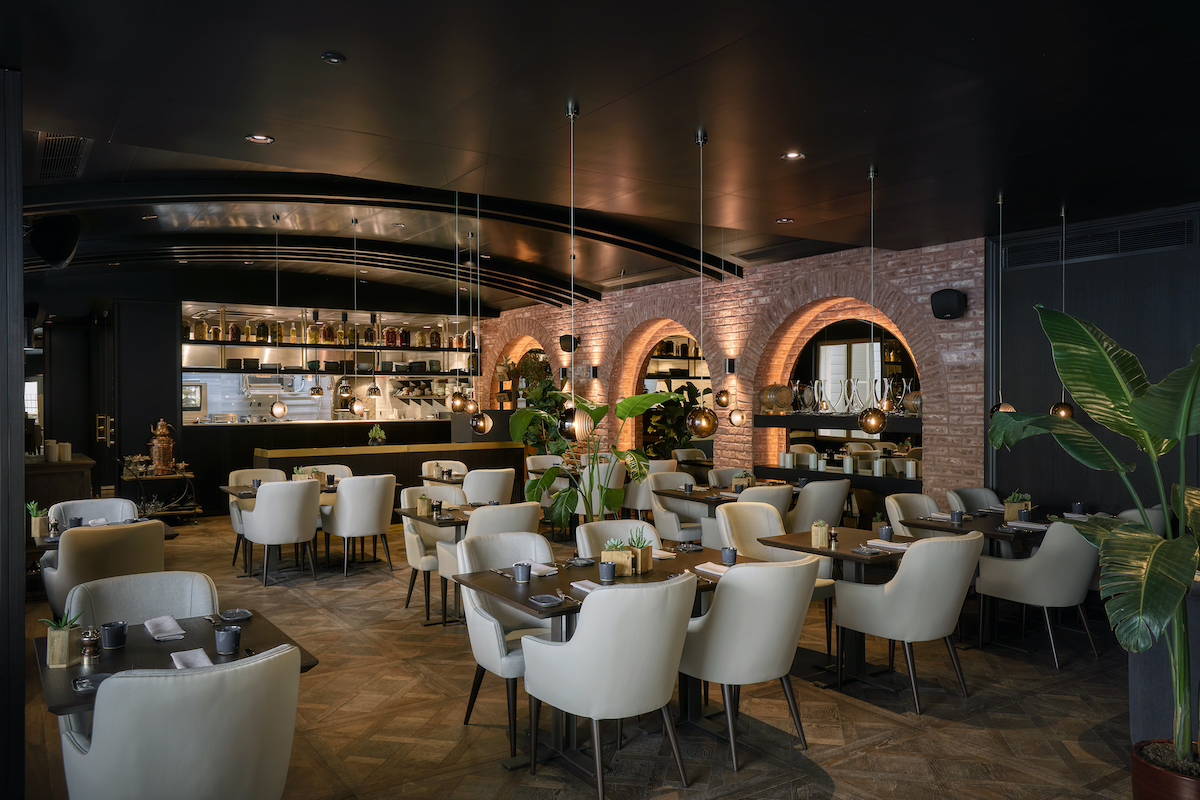 Genießen Sie ein kulinarisches Festmahl im Restaurant Defne