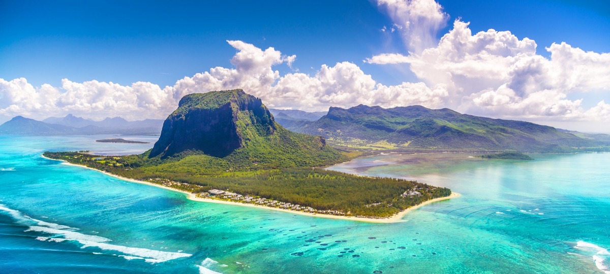 Das Luxushotel St. Regis Mauritius aus der Vogelperspektive