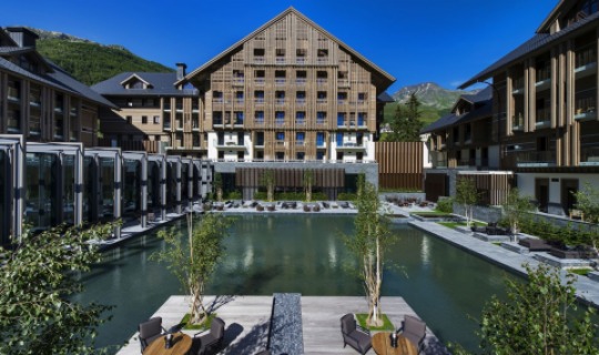 Sowohl im Winter als auch im Sommer eine Traumlocation - The Chedi Andermatt