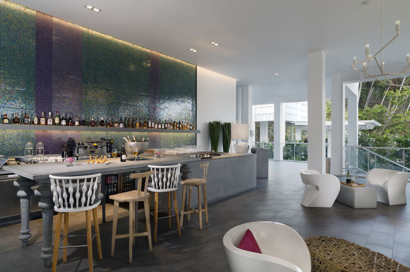 Genießen Sie erlesene Weine an der Hotelbar